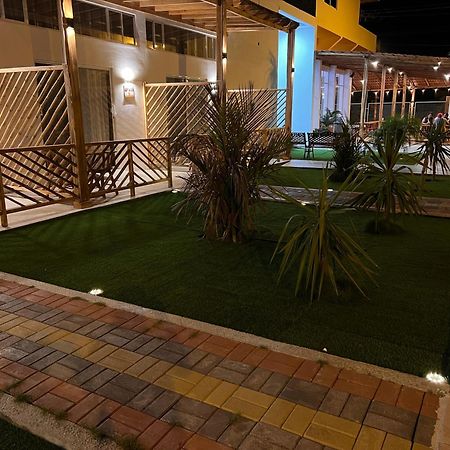 Ohana Beach Hotel Playas Extérieur photo