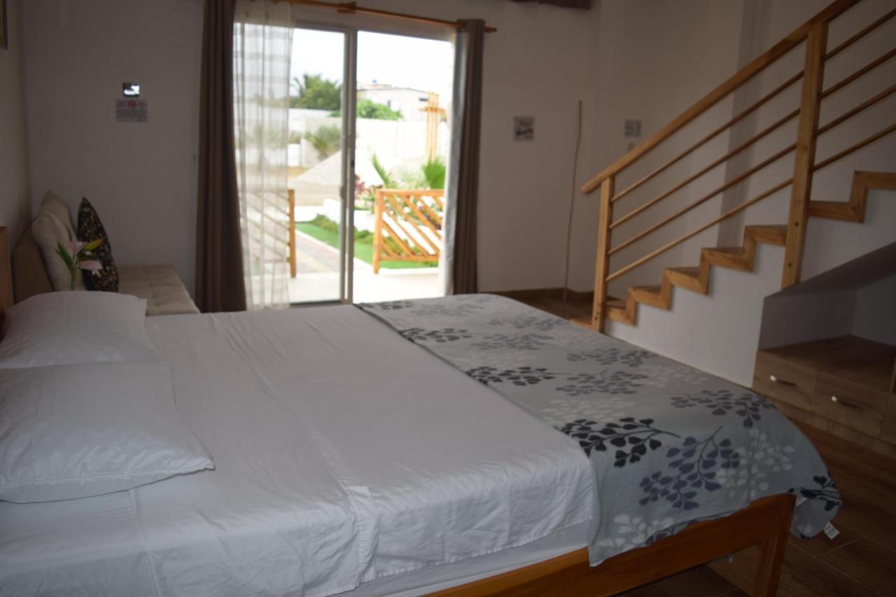 Ohana Beach Hotel Playas Extérieur photo