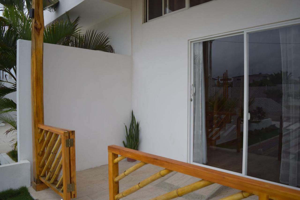 Ohana Beach Hotel Playas Extérieur photo