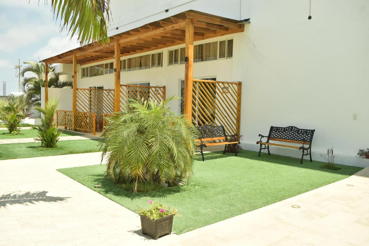 Ohana Beach Hotel Playas Extérieur photo