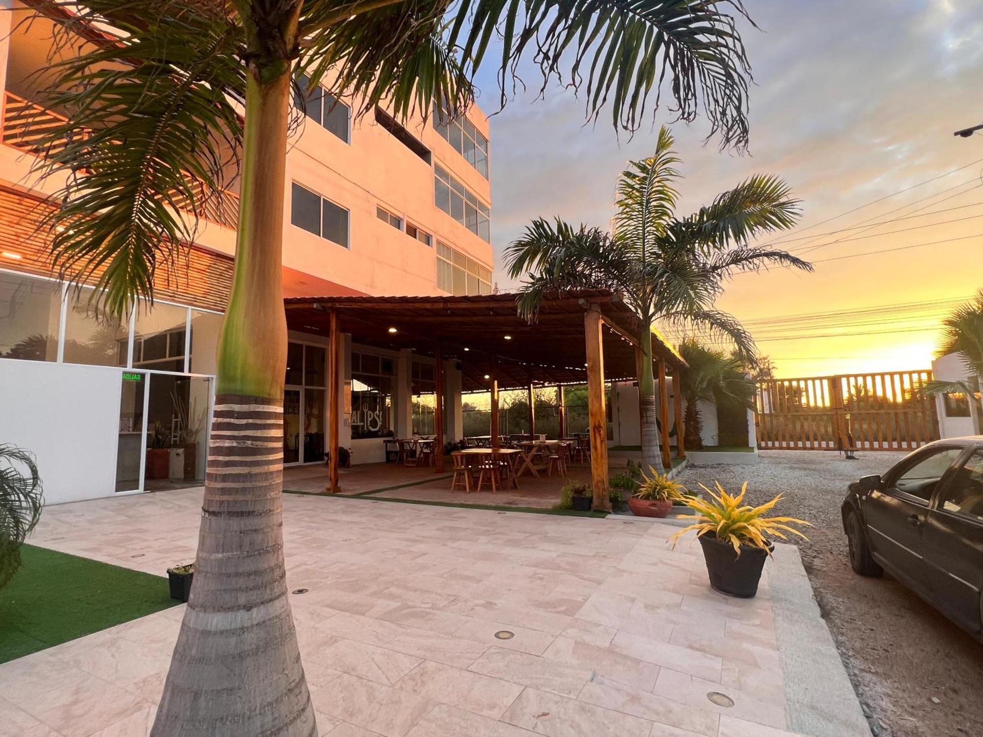 Ohana Beach Hotel Playas Extérieur photo