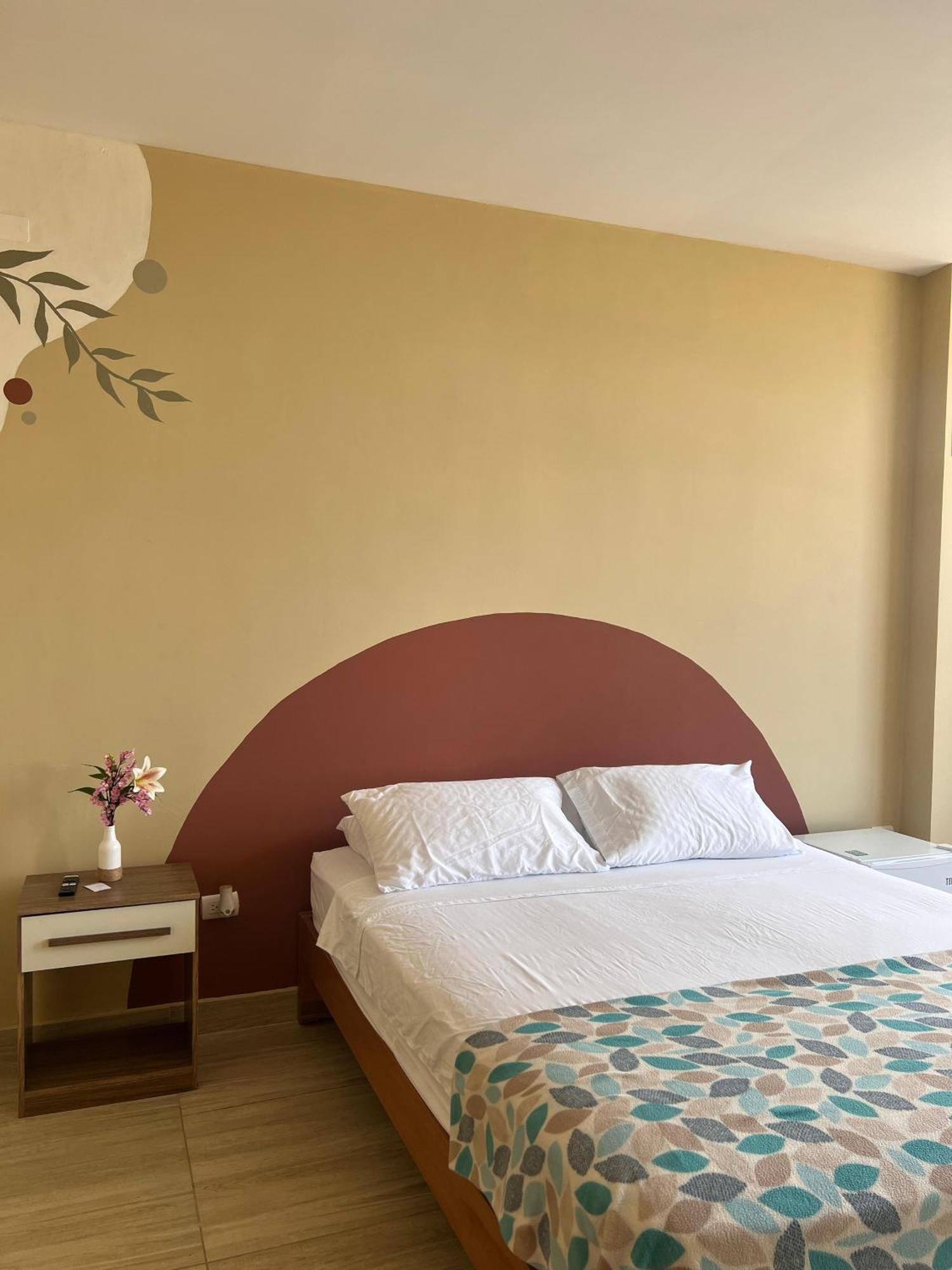 Ohana Beach Hotel Playas Chambre photo