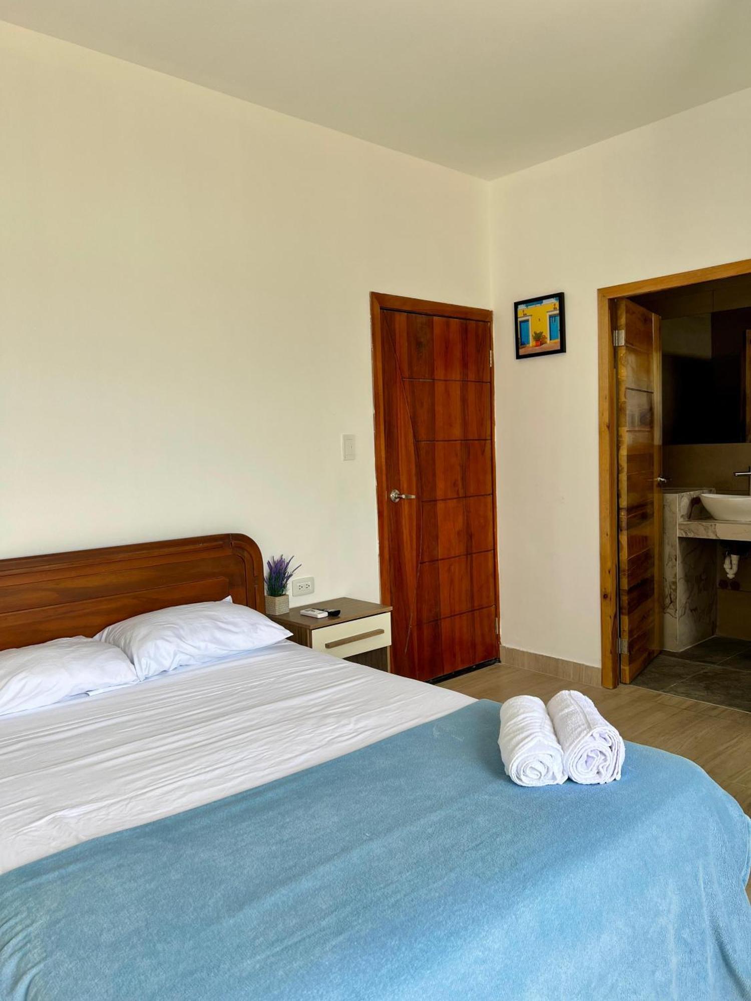 Ohana Beach Hotel Playas Extérieur photo