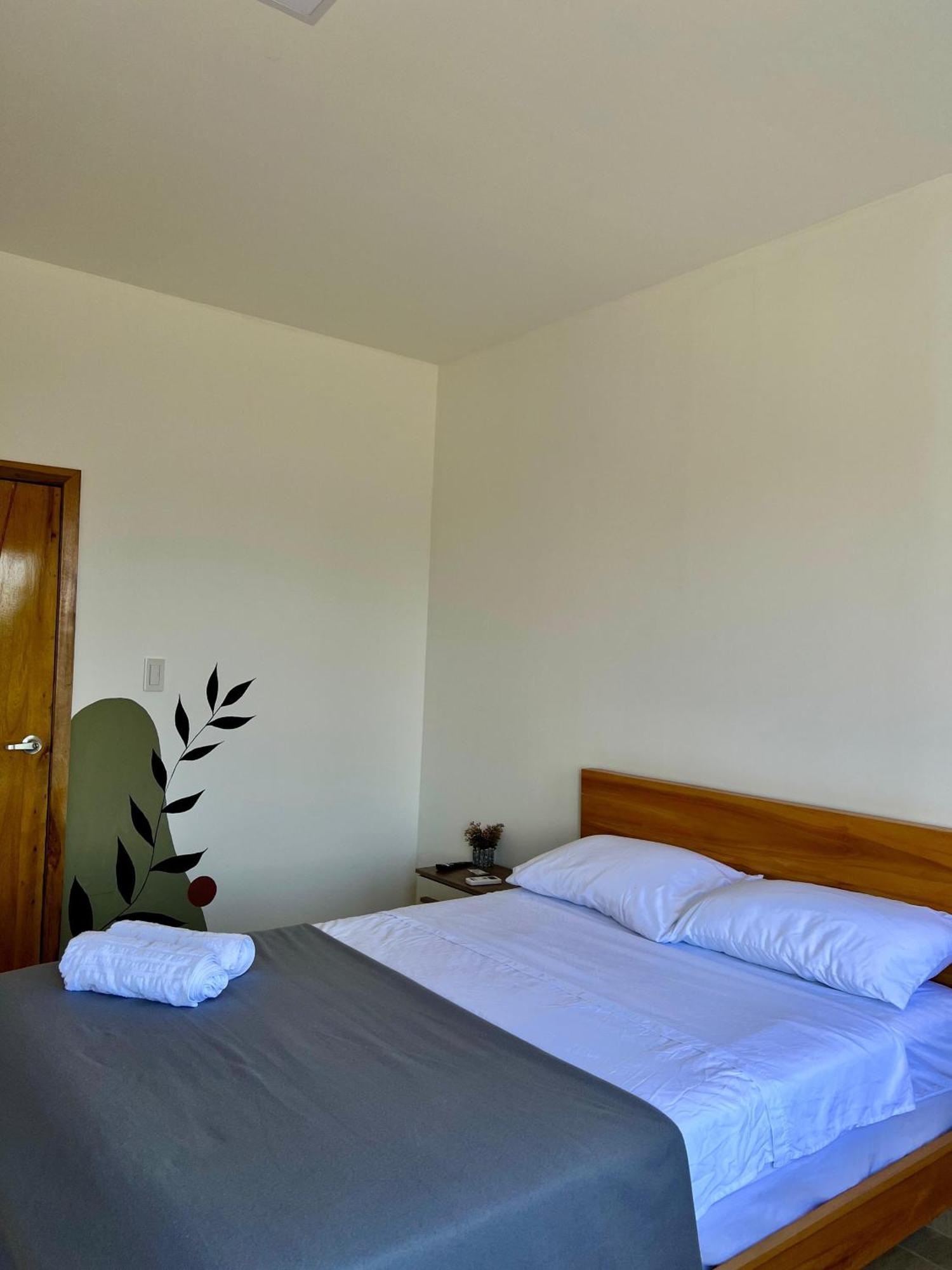 Ohana Beach Hotel Playas Extérieur photo