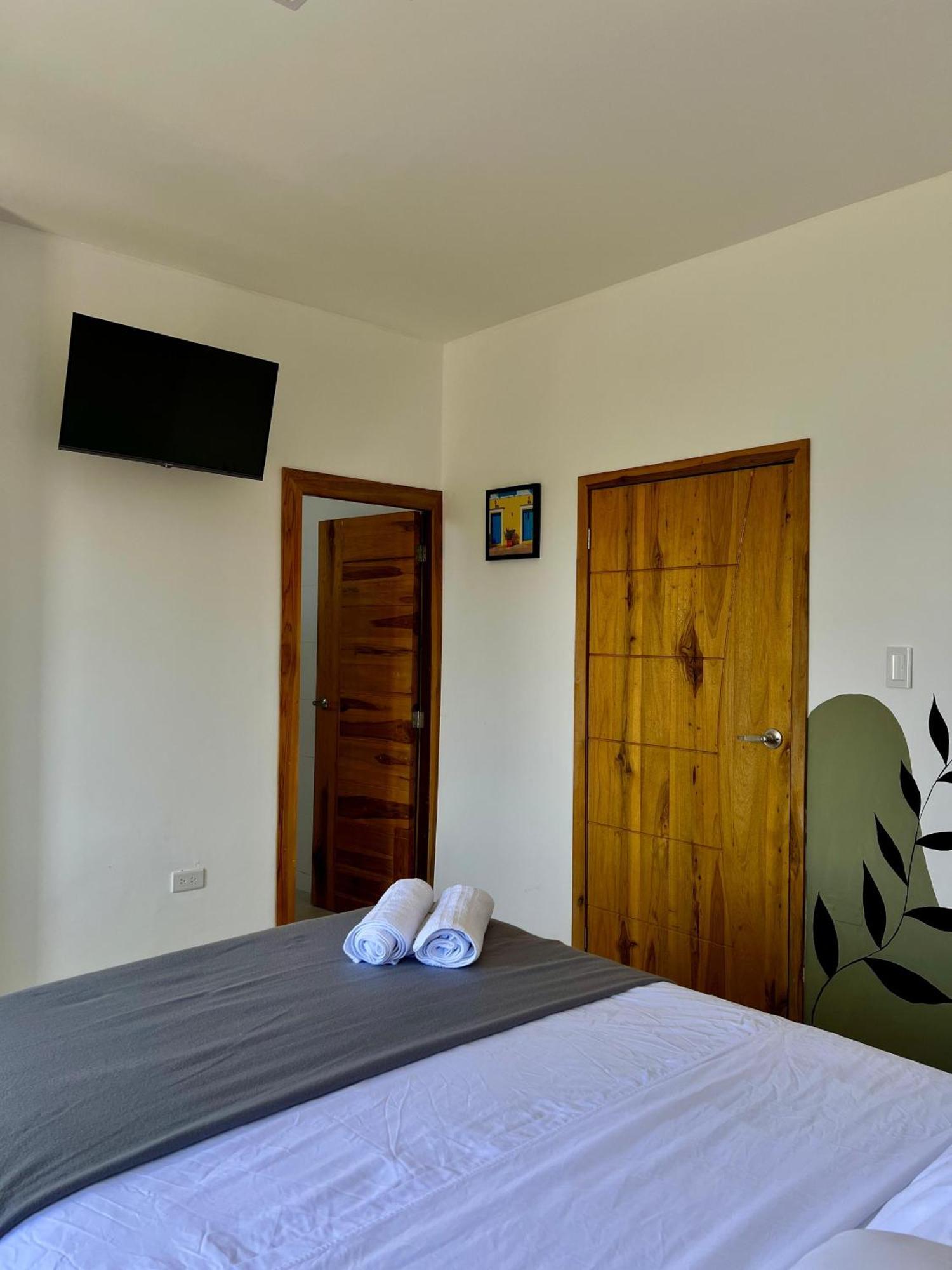 Ohana Beach Hotel Playas Extérieur photo